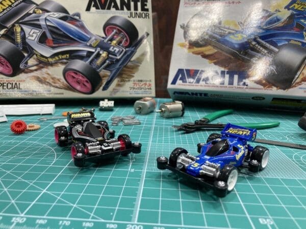 Tomica Premium 926870 - Unlimited Mini 4WD Avante Jr. Black Special