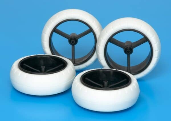 TAMIYA 15414 1/32 NARROW LARGE DIA. WHEEL & WHITE ARCHED TIRES (FOR SUPER X & XX CHASSIS)