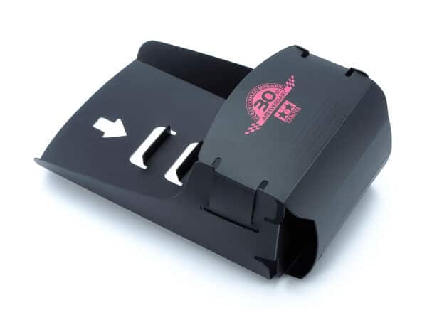 Tamiya 95669 FULLY COWLED 30TH ANNIV. MINI 4WD CAR CATCHER (BLACK)