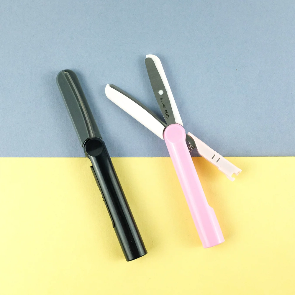 PLUS FitCut Curve Capless Twiggy