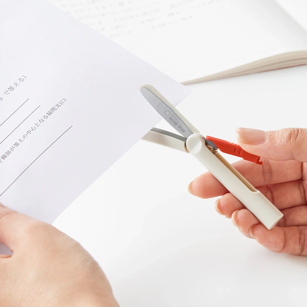 PLUS FitCut Curve Capless Twiggy